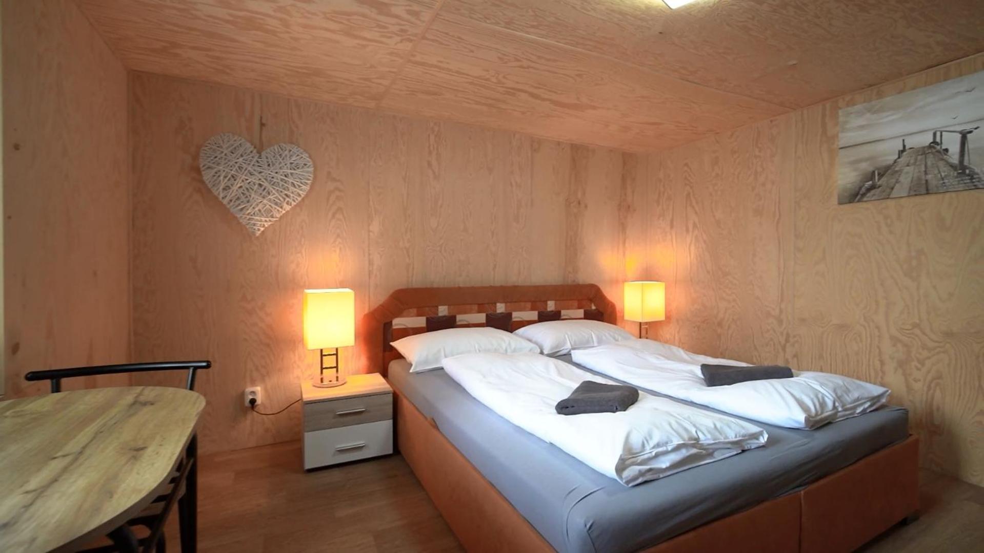 Ferienwohnung Vagon Lesna Jiřetín pod Jedlovou Exterior foto